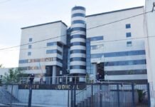 Una mujer deberá realizar trabajo comunitario por ejercer la docencia con un título falso