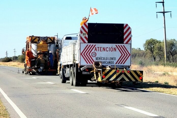 Realizan tareas de señalamiento horizontal en 116 kilómetros de la Ruta ...