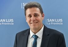 Poggi le aceptó la renuncia a Delfor Sergnese como ministro de Ciencia