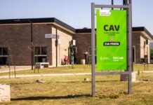 El intendente Hissa habilitó el nuevo Centro de Atención al Vecino del barrio Eva Perón