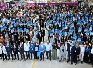 Poggi entregó 797 Becas al Mérito a jóvenes de 6 departamentos