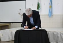 Poggi firmó el decreto de adjudicación para invertir $2.000 millones en la ampliación del Hospital de Salud Mental