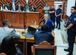 Rodríguez Saá dijo que él tuvo “absoluto conocimiento, absoluta responsabilidad y absoluta decisión” por la compra del Colectivo