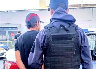 Demoraron a un hombre de 44 años por generar disturbios en comercios de la ciudad