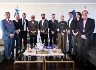 El Gobernador recibió a funcionarios nacionales y autoridades de la delegación de la Unión Europea en Argentina