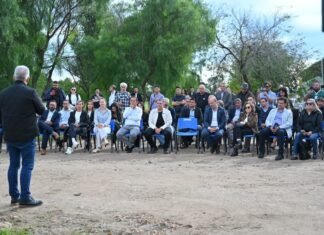 El Gobierno anunció una obra de provisión de agua cruda e inauguró otras de agua potable y cloacas