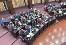 Diputados aprobó cambios en la Ley de Amparo y la oposición se retiró durante el tratamiento del Día del Maestro Rural