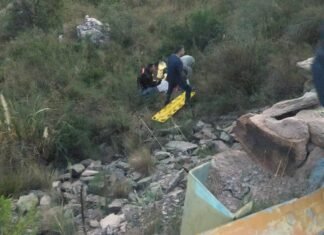 El Trapiche: un motociclista cayó desde unos cinco metros tras chocar contra una pirca y está grave