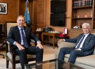 El ministro Santilli recibió al gobernador Poggi en Casa Rosada