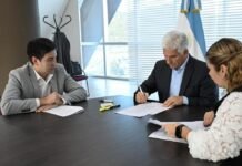 Poggi firmó el decreto para sumar una hora de clase en escuelas de nivel primario