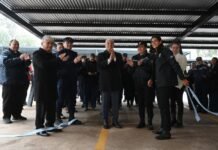 Poggi inauguró la puesta en valor de las cocheras y techos en la Jefatura de Policía