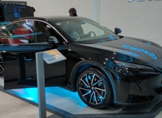 La marca de vehículos eléctricos Arcfox llegó a San Luis con un sedán deportivo y tres SUV