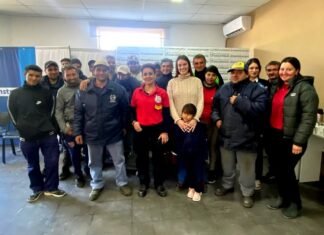 Los empleados municipales de Buena Esperanza cobraron un bono de $100.000 junto con el sueldo