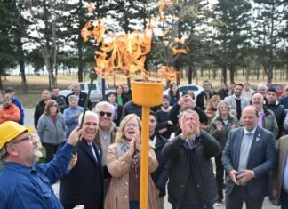 La Punilla: el Gobierno inauguró red de gas natural, puso fecha para la entrega de viviendas y renovará el puesto limítrofe