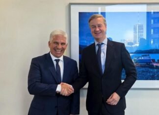 Poggi se reunió con el embajador de la Unión Europea en Argentina