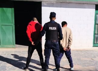 Preventiva para dos sujetos por el robo de reguladores y cañerías de gas domiciliario