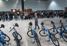 En La Punta, la Provincia superó las 10.000 bicicletas y 2.400 boletos educativos interurbanos entregados