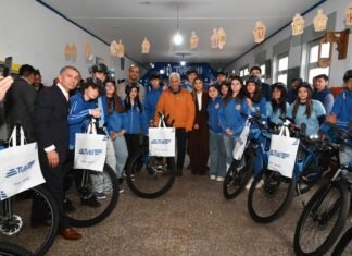 En Cortaderas, Poggi inauguró una obra hídrica, destacó el alcance del BEI y entregó bicicletas TuBi