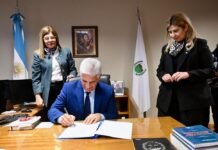 Poggi firmó un decreto para la compra de equipos informáticos para Fiscalía de Estado por $49.500.000