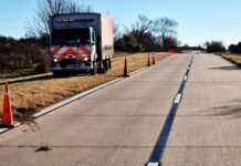 Realizan una nueva demarcación de la ruta provincial N° 20 por más de $1.600 millones
