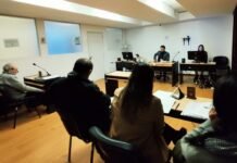 Tres médicos irán a juicio acusados de homicidio culposo por la muerte de una mujer