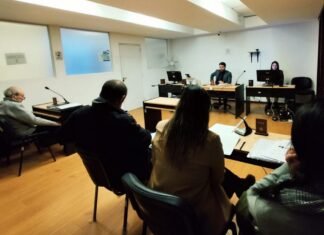 Tres médicos irán a juicio acusados de homicidio culposo por la muerte de una mujer