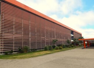 Los empleados públicos provinciales cobrarán este viernes con el primer tramo del aumento del 5%