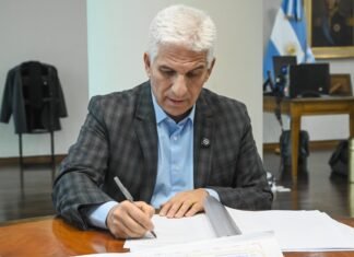 Poggi envió un proyecto de ley para crear consorcios con productores rurales para el mantenimiento de rutas y caminos no pavimentados