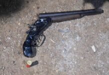 Un hombre fue demorado tras intentar dispararle con una escopeta recortada a un policía