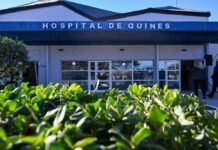Quines: el Gobernador inauguró las refacciones del hospital Carolina Tobar García y puso fecha a la entrega de viviendas