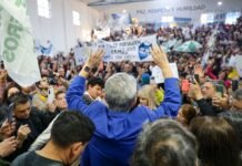 Alberto Rodríguez Saá encabezó un multitudinario acto en el PJ y le pidieron que vuelva a ser gobernador
