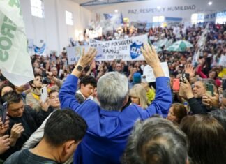 Alberto Rodríguez Saá encabezó un multitudinario acto en el PJ y le pidieron que vuelva a ser gobernador