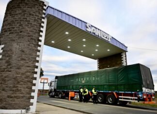 Poggi inauguró obras en puestos limítrofes y la autopista de las Serranías Puntanas