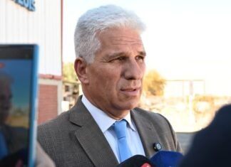 Poggi adelantó el aumento salarial: el 5% de octubre se pagará en septiembre y el 5% de noviembre en octubre