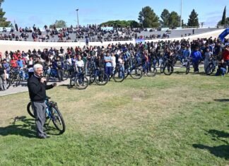Poggi entregó cerca de 500 TuBi en el Velódromo Provincial