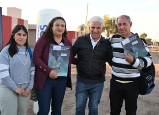 La Punta: entregaron escrituras y anunciaron que 30 familias recibirán sus viviendas el 24 de octubre