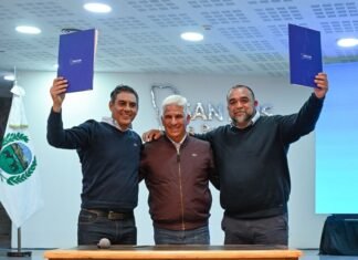 Poggi firmó el llamado a licitación para construir 750 viviendas en San Luis y Villa Mercedes
