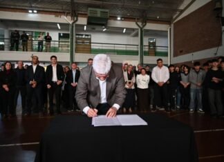 Poggi adjudicó la obra para renovar por completo la Escuela ‘Industrial’ del barrio El Lince