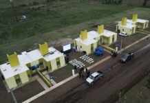 El Gobierno entregó viviendas en tres localidades del sur y este sábado completará una tanda de 43 casas en La Punta