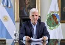 Poggi anunció el pago de una suma no remunerativa de $100.000 desde noviembre y un bono de $500.000 para fin de año